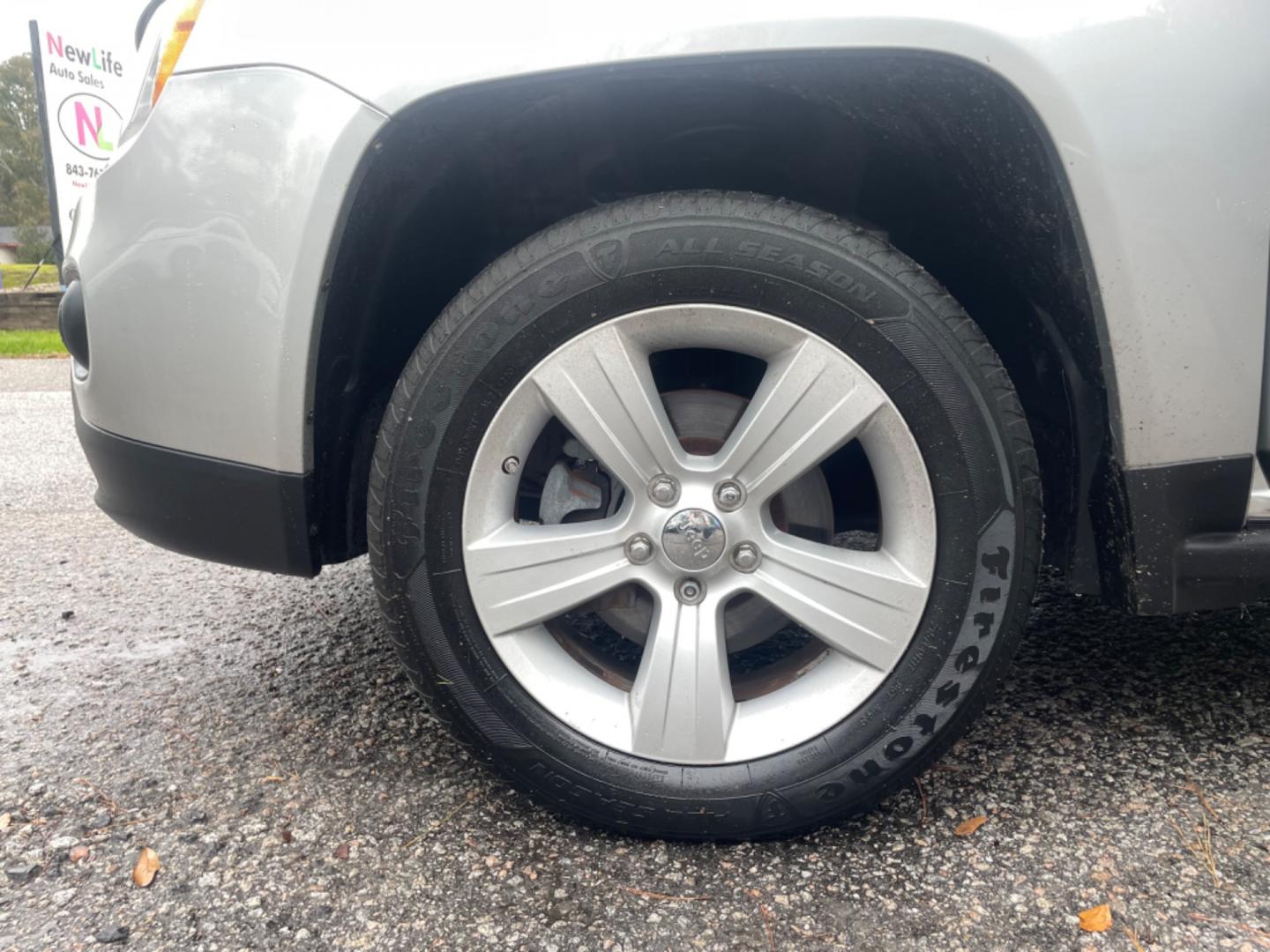 2012 SILVER JEEP COMPASS SPORT (1C4NJCBA8CD) with an 2.0L engine, Continuously Variable transmission, located at 5103 Dorchester Rd., Charleston, SC, 29418-5607, (843) 767-1122, 36.245171, -115.228050 - Spacious Interior with CD/AUX/AM/FM, Hands-free Phone, Power Windows, Power Locks, Power Windows, Power Mirrors, Keyless Entry, Alloy Wheels. Local Trade-in!! 108k miles Located at New Life Auto Sales! 2023 WINNER for Post & Courier's Charleston's Choice Pre-owned Car Dealer AND 2018-2024 Top 5 Fin - Photo#21